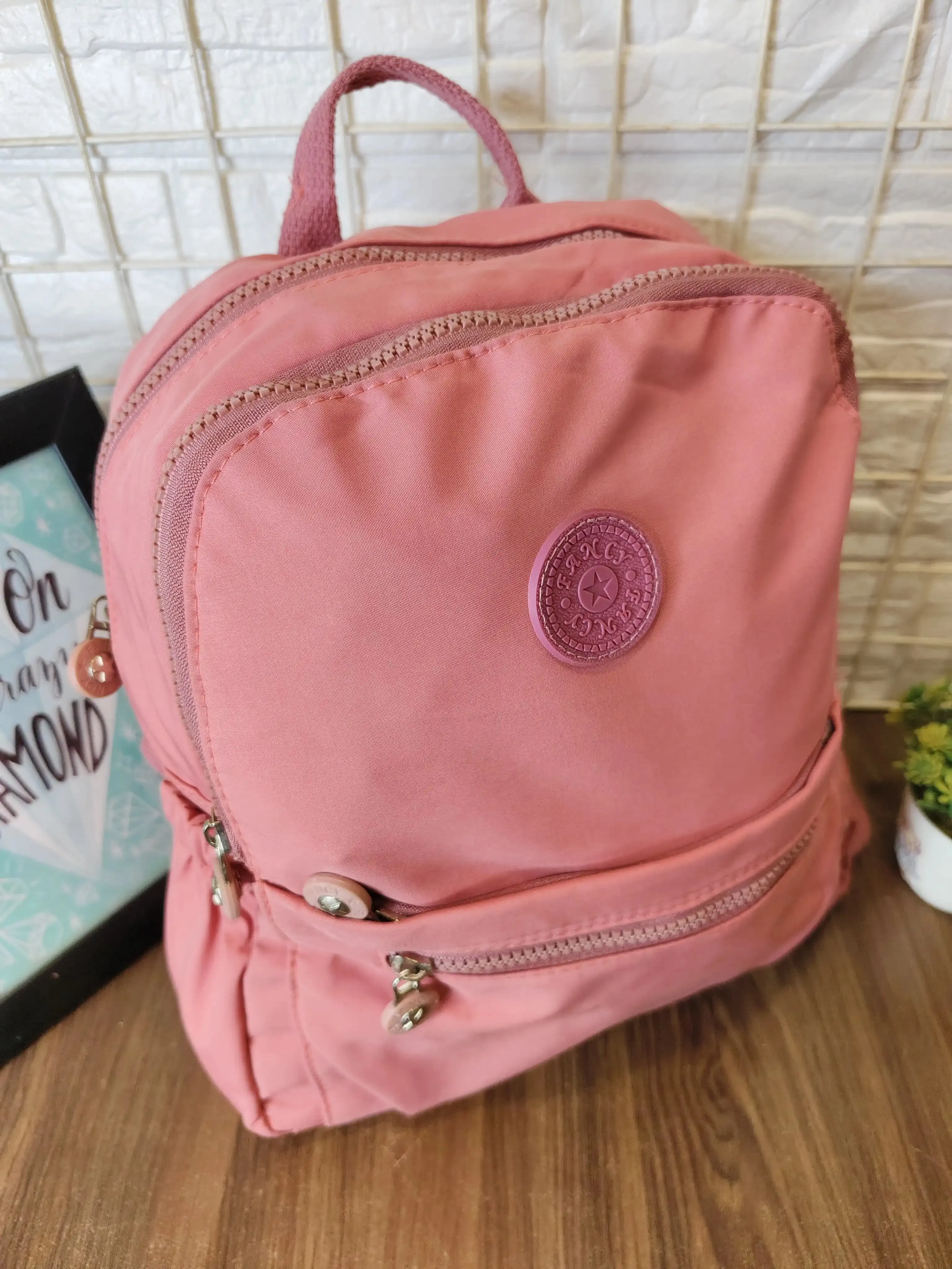 College bag packs