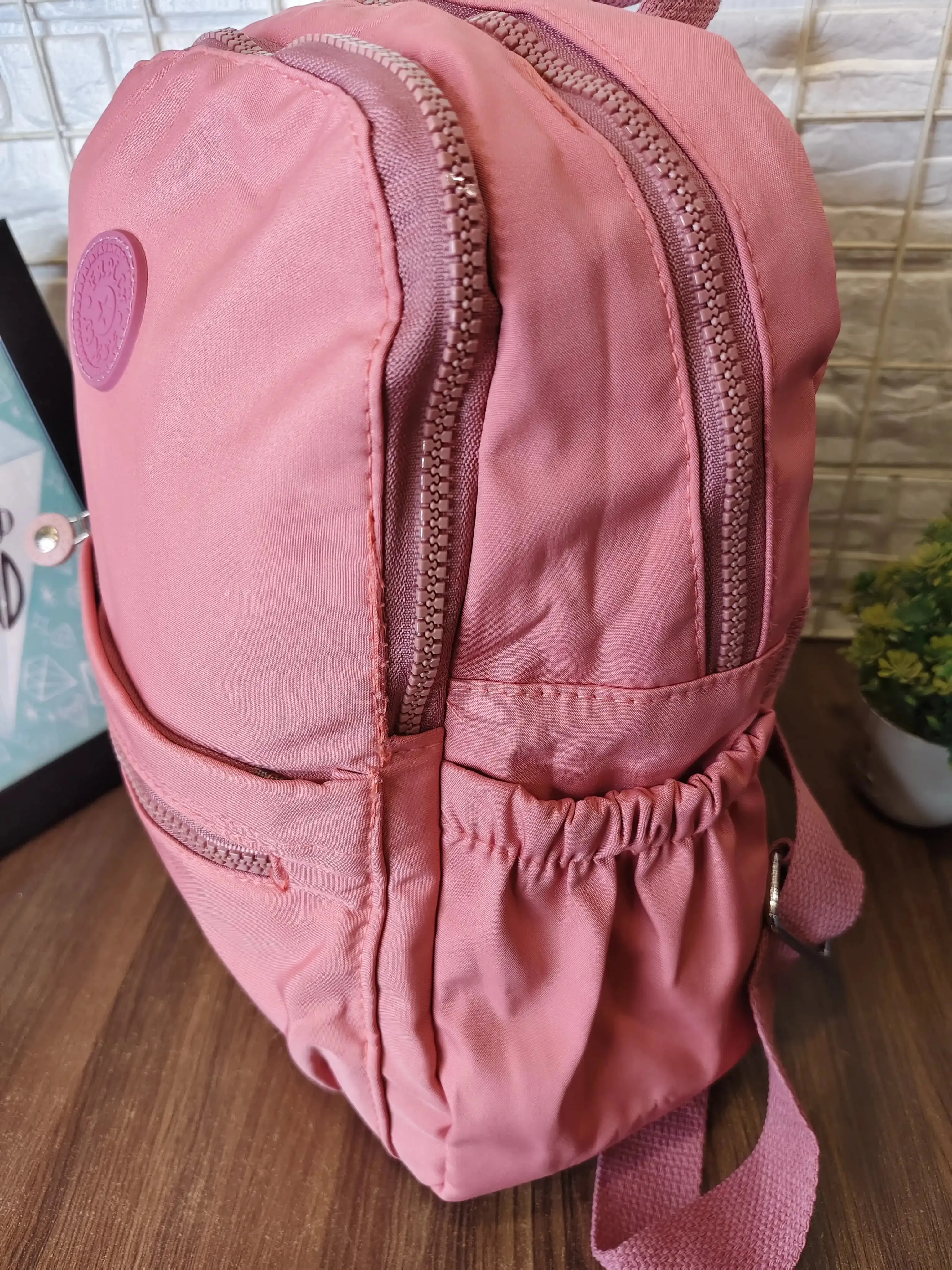 College bag packs