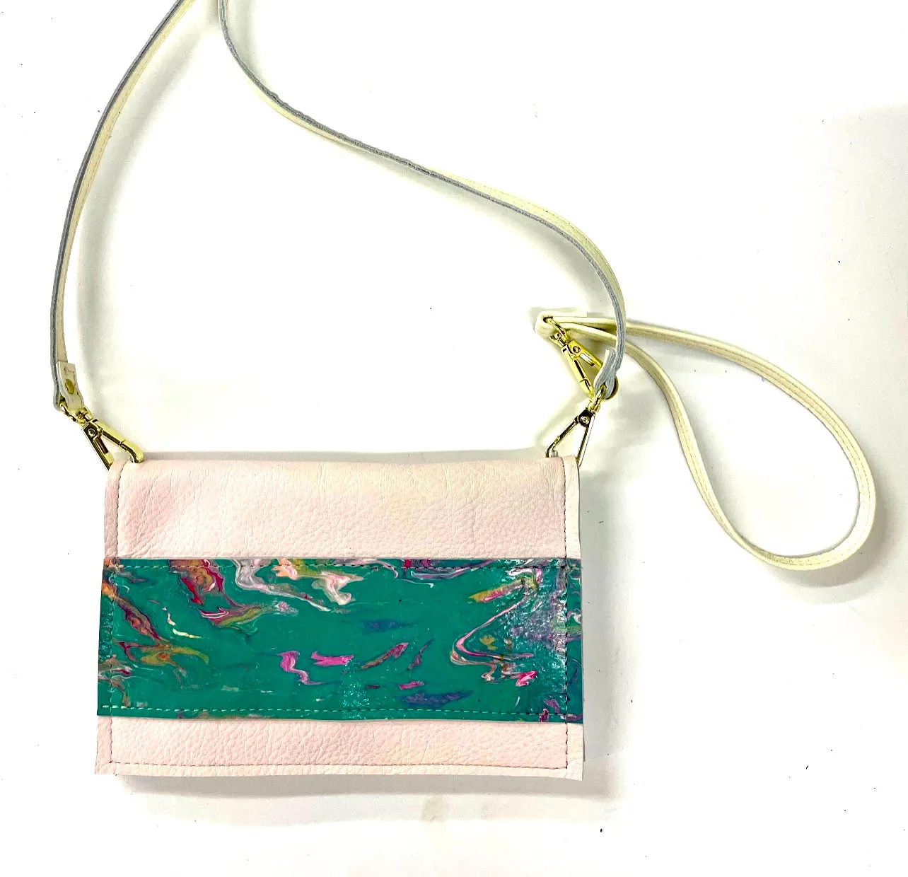 Small Crossbody Kaleidoscope soft pink with mostly green